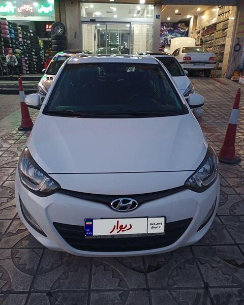 عکس ماشین هیوندای i20