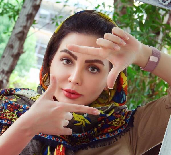 عکس های سمیرا سیاح در خارج از کشور