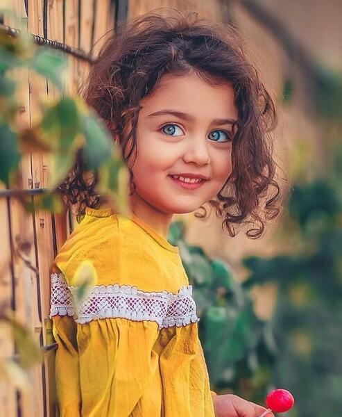 عکس دختر چشم آبی ایران