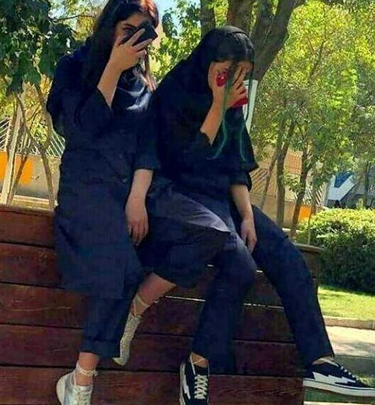 عکس دست دونفره دخترونه
