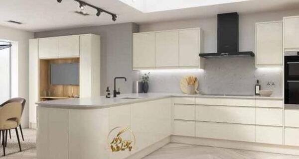 عکس پسر نوجوان خوش هیکل