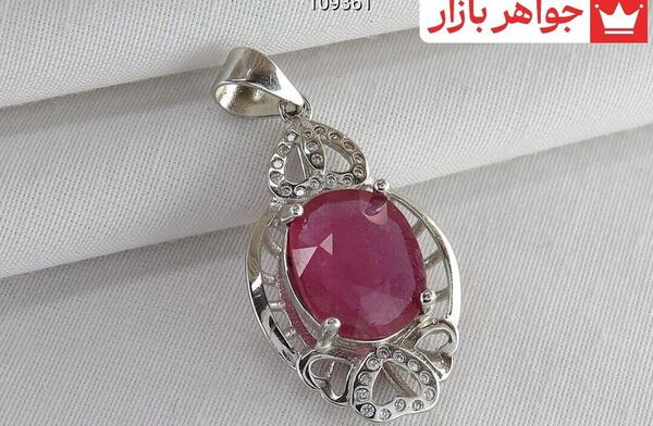 عکس گردنبند یاقوت سرخ
