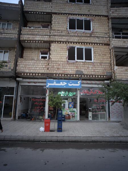 عکس نمایشگاه و فروشگاه موتور سیکلت