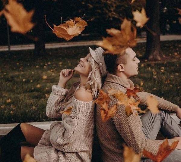 عکس ژست عکاسی پاییزی عاشقانه