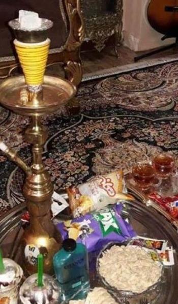 عکس کافه قلیون فیک
