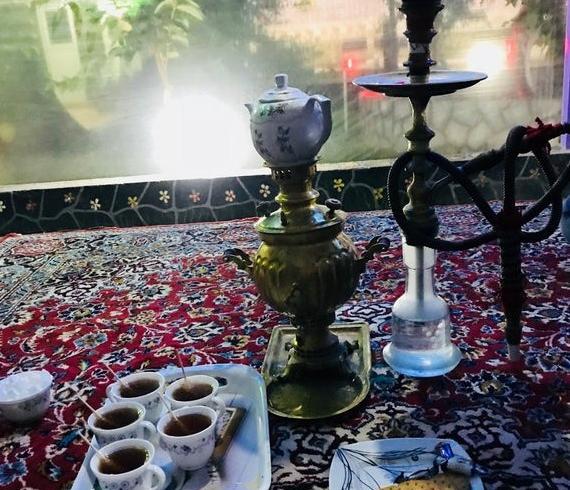 عکس کافه قلیون فیک