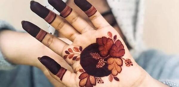 عکس حنا روی دست بچه گانه