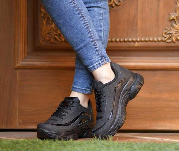عکس کفش های اسپرت لژدار