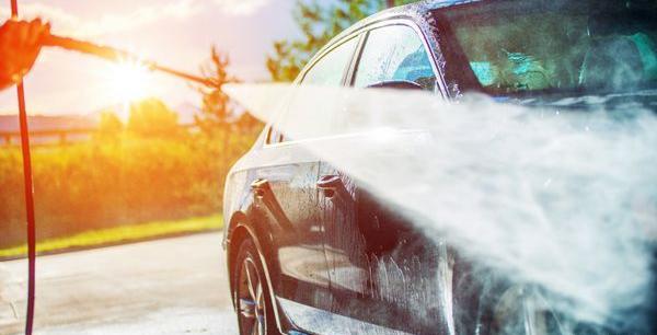 عکس ماشین در کارواش