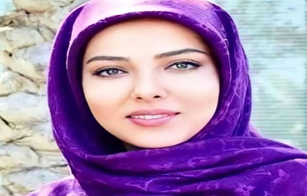 عکس لیلا اوتادی بدون روسری