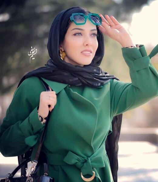 عکس لیلا اوتادی بدون روسری
