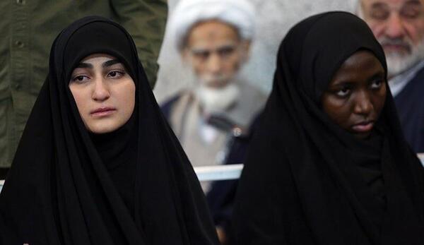 عکس قاسم سلیمانی و فرزندانش