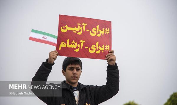 عکس توی کوچه رقصیدن