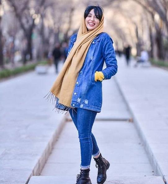 ژست عکس دخترانه شاخ
