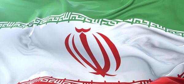 عکس پرچم ایران در حال حرکت