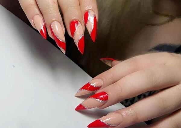 عکس طراحی ناخن قرمز