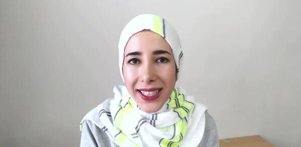 عکس ژست عکاسی با ماشین پرشیا