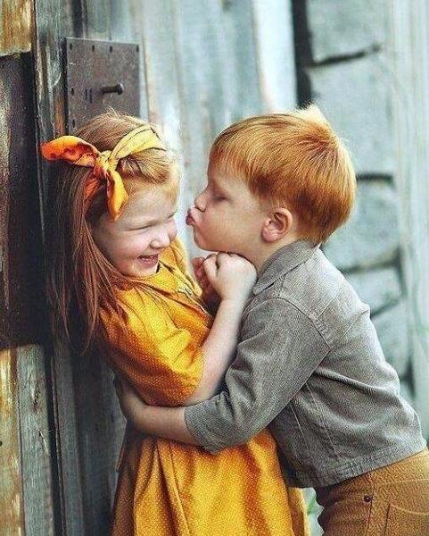 عکس پروفایل بچه گانه عاشقانه