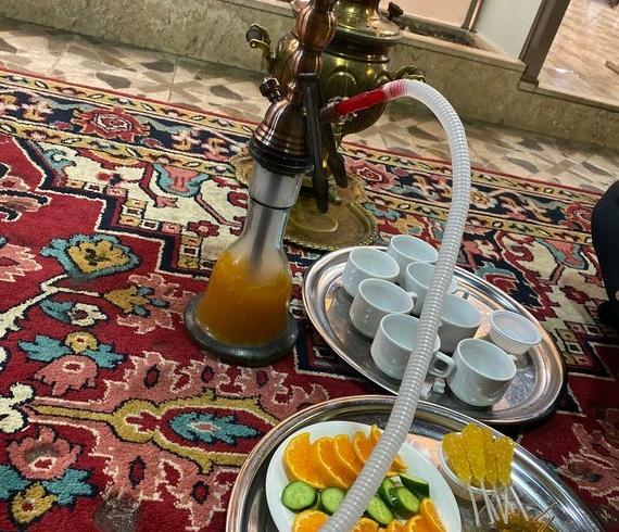 عکس فیک دخترونه در حال قلیون کشیدن