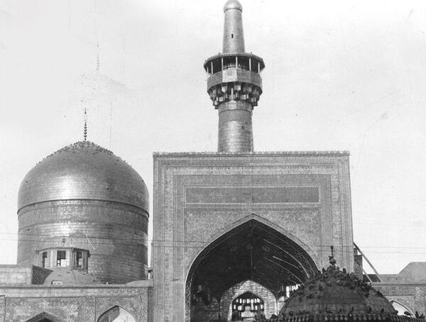 عکس سیاه و سفید از حرم امام رضا