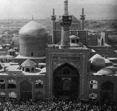 عکس سیاه و سفید از حرم امام رضا