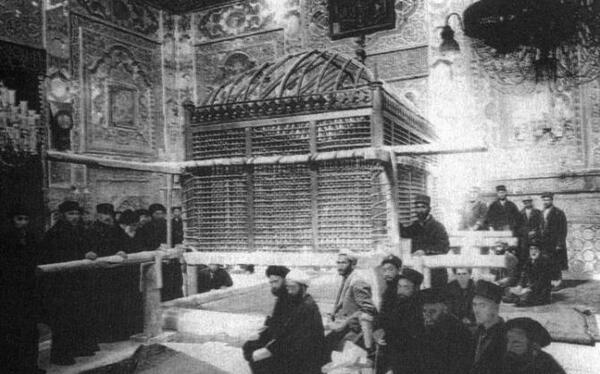 عکس سیاه و سفید از حرم امام رضا