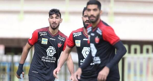 عکس شهریار مغانلو با لباس پرسپولیس