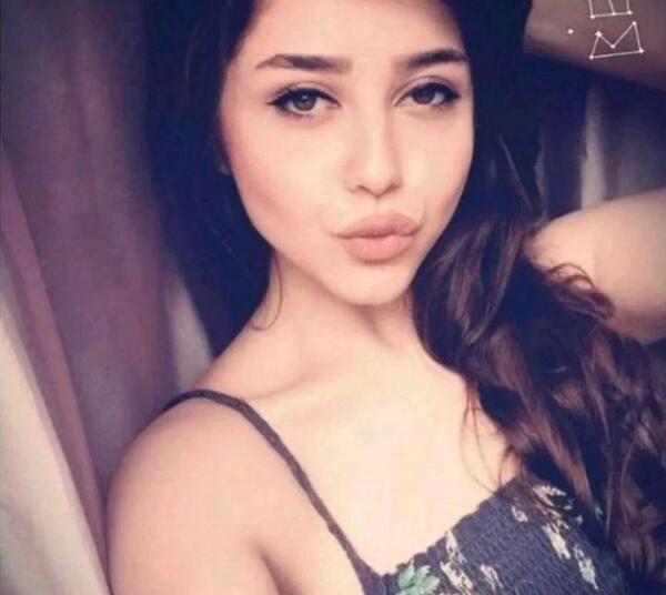 عکس های آیسان اقاخانی