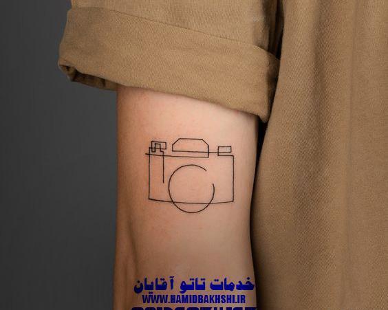 عکس تاتو اسم مادر روی بدن