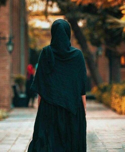 عکس دختر با حجاب از پشت سر