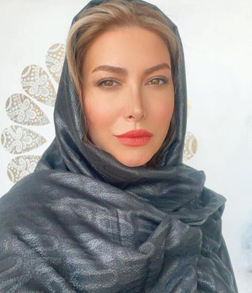 عکس با حجاب فریبا نادری