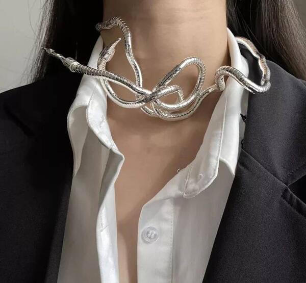 عکس گردنبند ماری