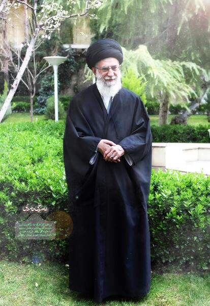 عکس خنده دار خامنه ای