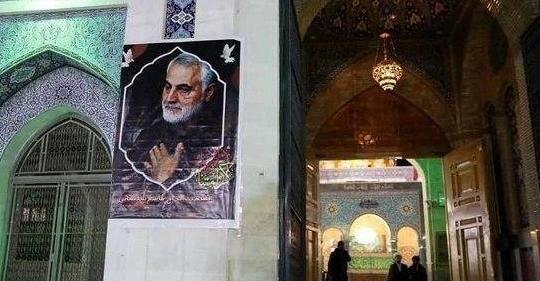 عکس لایه باز قاسم سلیمانی