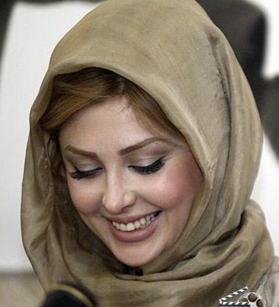 عکس نیوشا ضیغمی با کیفیت بالا