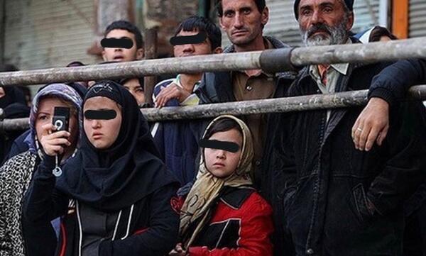 عکس خودکشی کنان