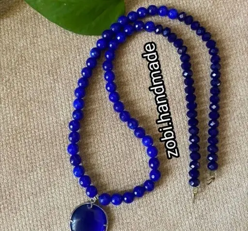 عکس گردنبند آبی