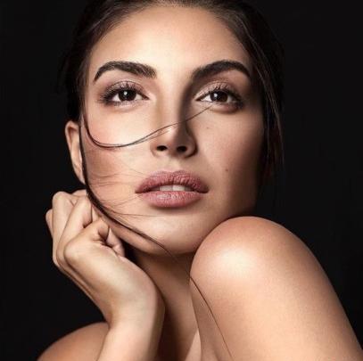 عکس بدون آرایش دنیز بایسال
