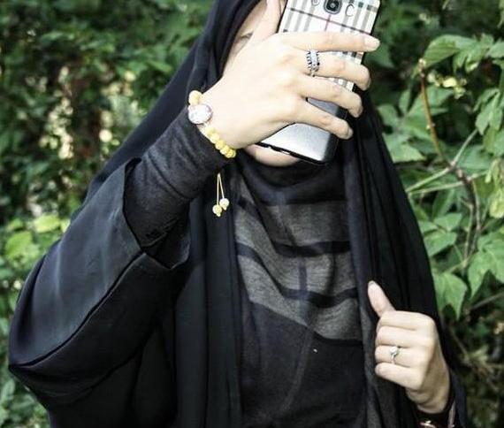عکس دختر فیک با روسری