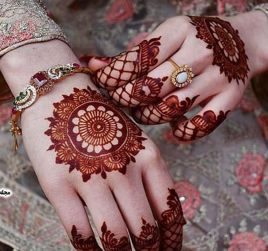 عکسهای طرح حنا روی دست