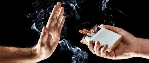 عکس پروفایل دخترانه با سیگار