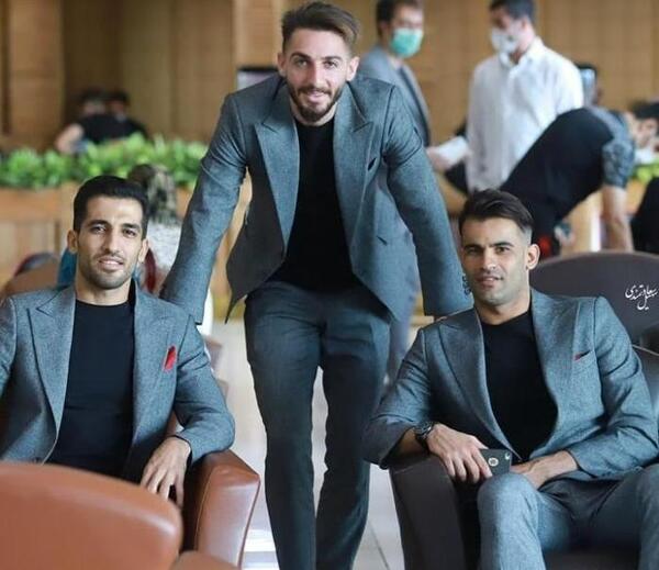 عکس های خفن عیسی آل کثیر در پرسپولیس