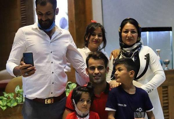 عکس های خفن عیسی آل کثیر در پرسپولیس