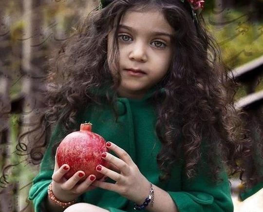 عکس یلدا دخترانه