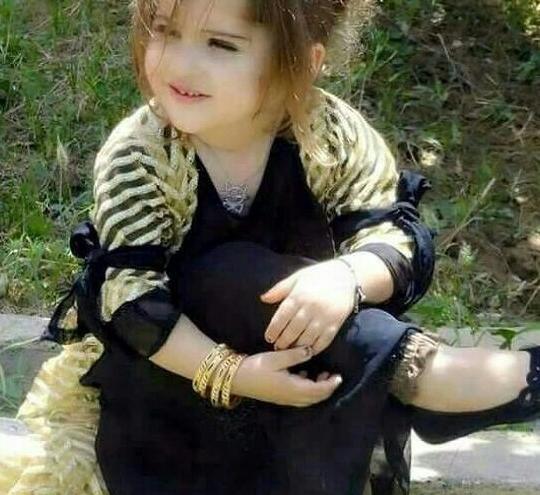 عکس زن کرد برای پروفایل