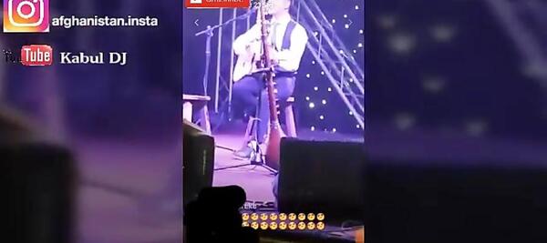عکس شادمهر عقیلی در کنسرت