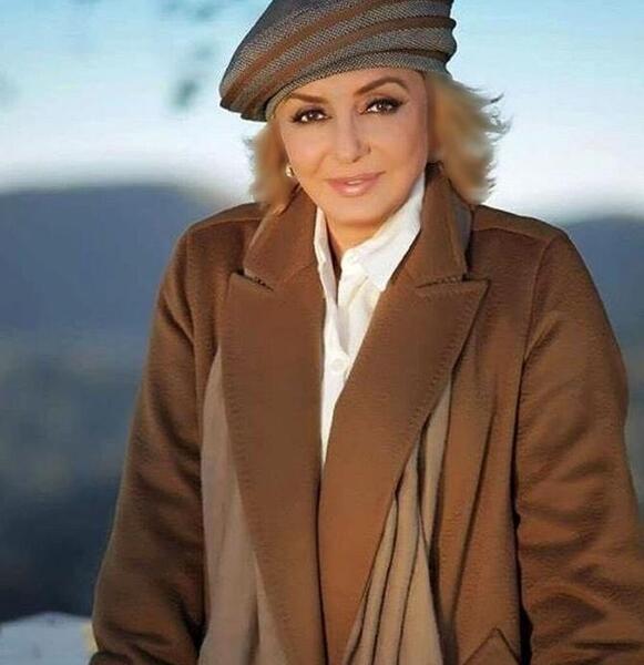 عکسهای با حجاب گوگوش در ایران