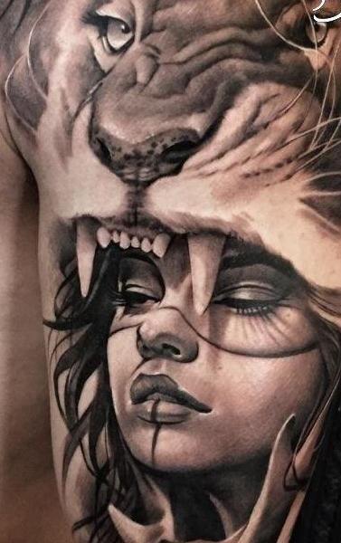 عکس تاتو رخ روی دست