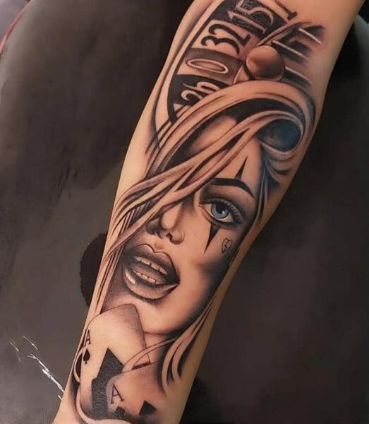 عکس تاتو رخ روی دست