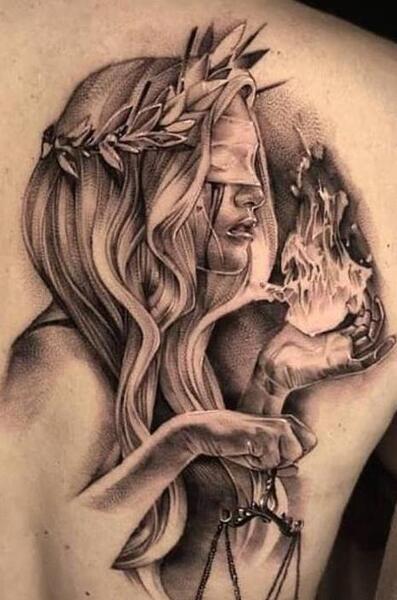 عکس تاتو رخ روی دست